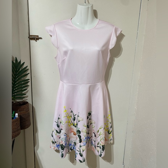 Ted Baker Floral Elegant Scalloped Skater Dress size 8 - Picture 3 of 4